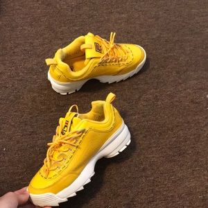 Fila Shoes - YELLOW FILAS Fila Shoes - YELLOW FILAS